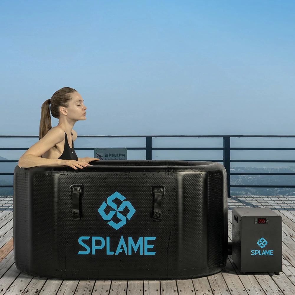 A girl enjoys her ice bath with SplaMe Bundle